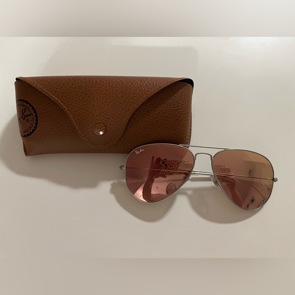 Pink Ray-Ban Aviator Sunglasses. Worn once. Comes with case.